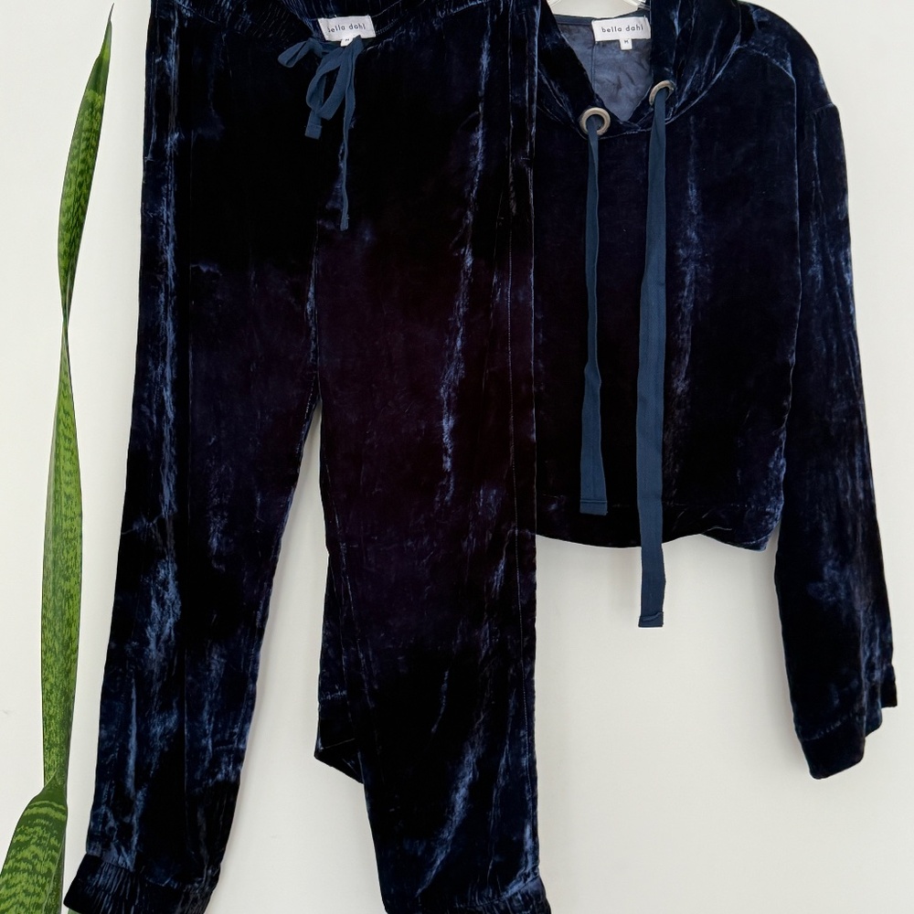 Bella Dahl SweatSuit Duo Navy Blue Crushed Velvet Size Medium